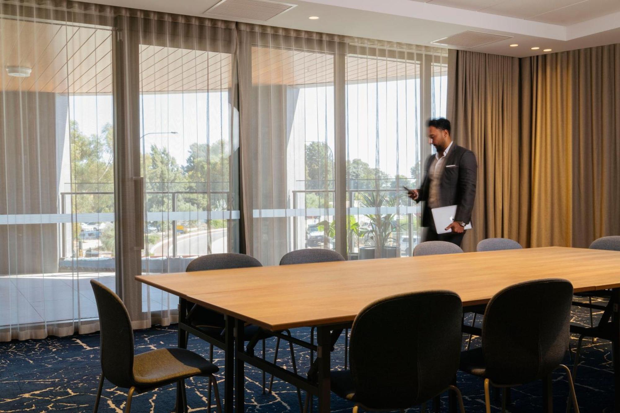 פרמנטל Courtyard By Marriott Perth Murdoch מראה חיצוני תמונה